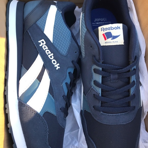 Sneakers, blue Reebok classic - Picture 4 of 8